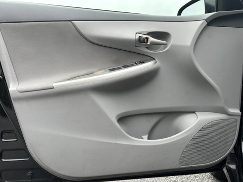 Used 2010 Toyota Corolla image 15
