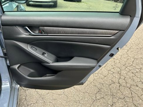 Used 2022 Honda Accord Touring image 22