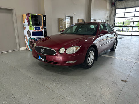 Used 2005 Buick LaCrosse CX image 2