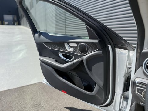 Used 2016 Mercedes-Benz C 300 4MATIC Sedan image 12