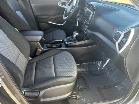 Used 2023 Kia Soul LX w/ Option Group 015 image 10