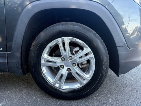 Used 2021 GMC Terrain SLE w/ Driver Convenience Package image 18