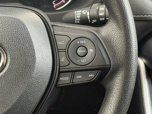 Used 2023 Toyota RAV4 XLE image 16