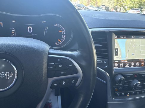 Used 2018 Jeep Grand Cherokee Limited w/ Luxury Group II image 19