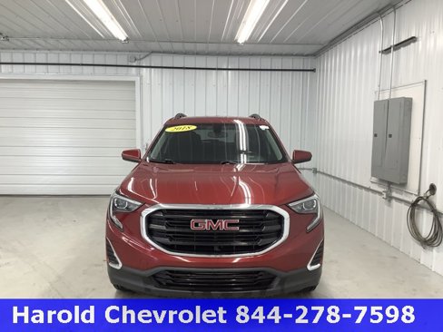 Used 2018 GMC Terrain SLE w/ Driver Convenience Package image 2