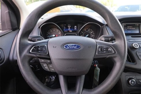 Used 2017 Ford Focus SE image 10