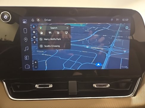 Used 2025 Chevrolet Equinox ACTIV w/ Safety and Technology Package image 15