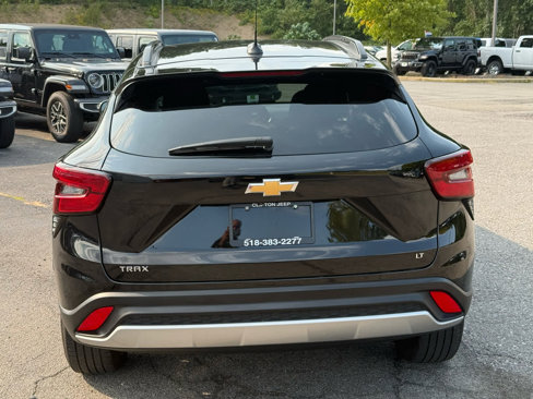 Used 2024 Chevrolet Trax LT image 6