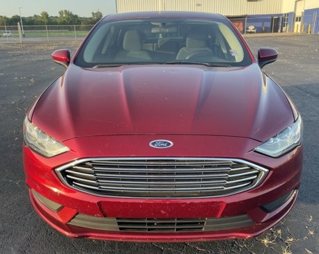 Used 2017 Ford Fusion S image 2