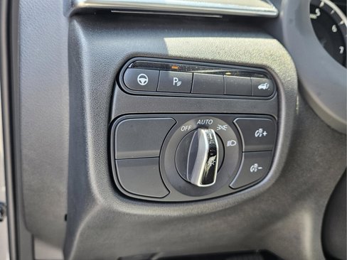 Certified 2024 INFINITI QX50 Luxe w/ Accent Package image 18