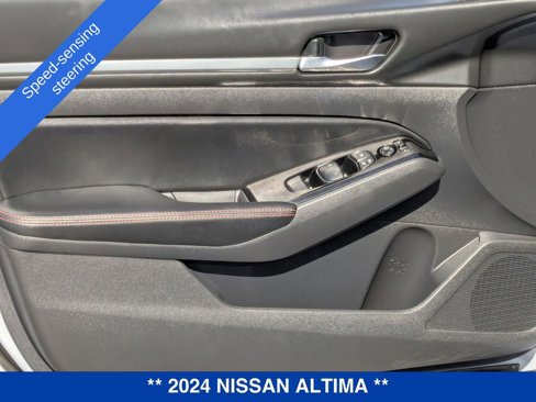 Used 2024 Nissan Altima 2.5 SR image 13