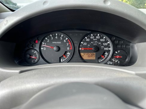 Used 2018 Nissan Frontier SV image 12