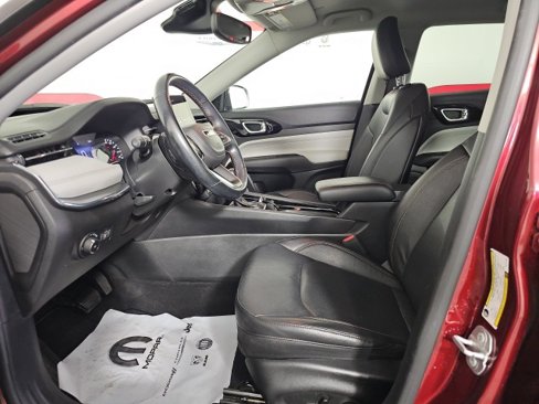 Certified 2022 Jeep Compass Limited image 9