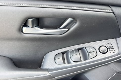New 2025 Nissan Sentra SV w/ Trunk Package image 12