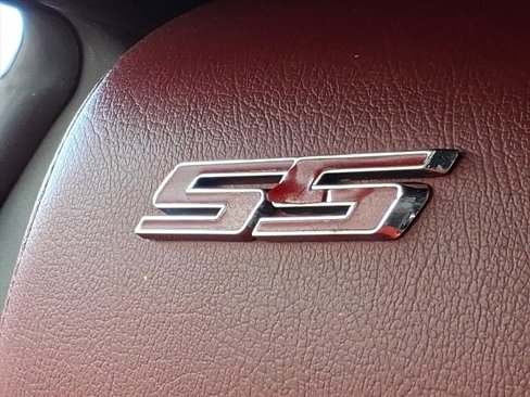 Used 2018 Chevrolet Camaro SS image 26