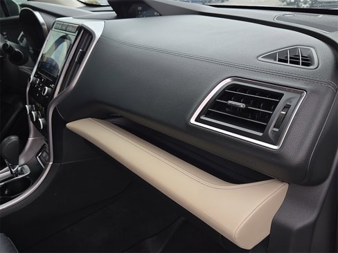 Used 2022 Subaru Ascent Limited w/ Technology Package image 11