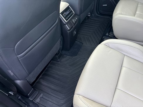 Used 2021 Subaru Ascent Limited w/ Technology Package image 35