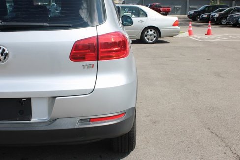 Used 2017 Volkswagen Tiguan S image 46
