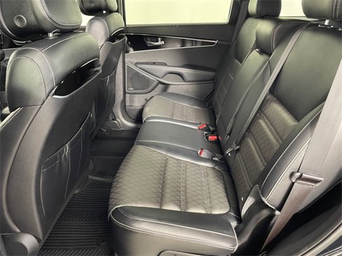 Used 2016 Kia Sorento SX w/ SXL Technology Package image 18