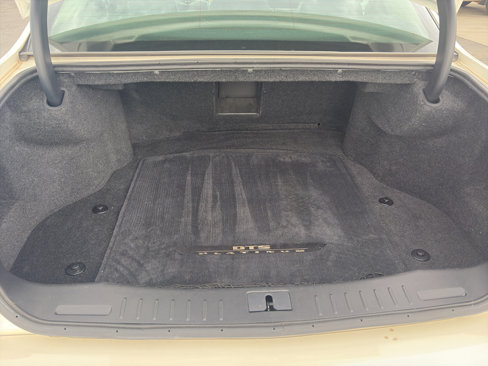 Used 2011 Cadillac DTS Platinum image 7