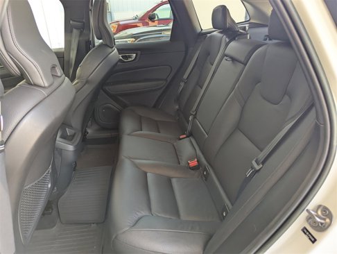 Used 2023 Volvo XC60 B5 Plus w/ Protection Package Premier image 30