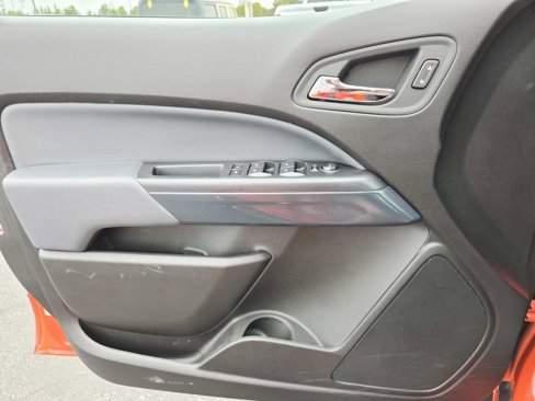 Used 2019 Chevrolet Colorado Z71 image 36