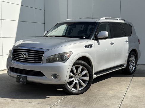 Used 2012 INFINITI QX56 4WD w/ Theater Pkg image 2