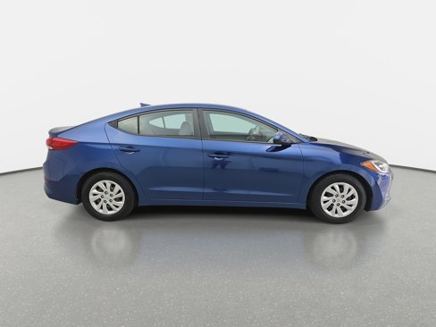 Used 2018 Hyundai Elantra SE w/ SE Connectivity Package 04 image 4