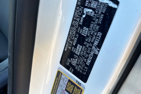 Used 2023 Kia Soul LX w/ LX Technology Package image 32