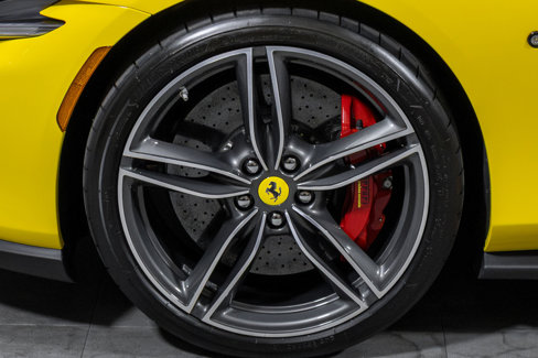 Used 2023 Ferrari Roma image 15