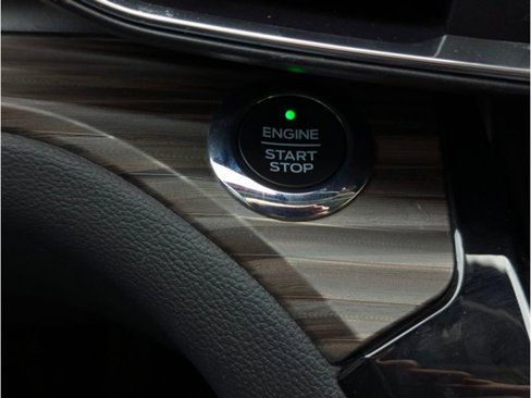 Used 2021 Ford Explorer Limited image 16