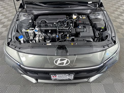 New 2025 Hyundai Elantra SE image 26