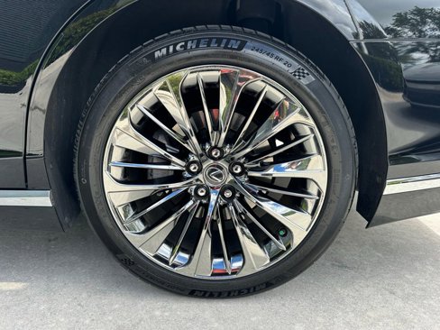 Used 2018 Lexus LS 500 image 38