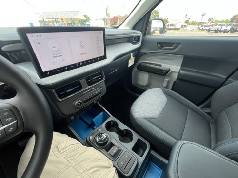 New 2025 Ford Maverick XLT image 14