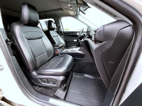 Used 2021 Ford Explorer Limited w/ Hybrid Equipment Group 310A image 16
