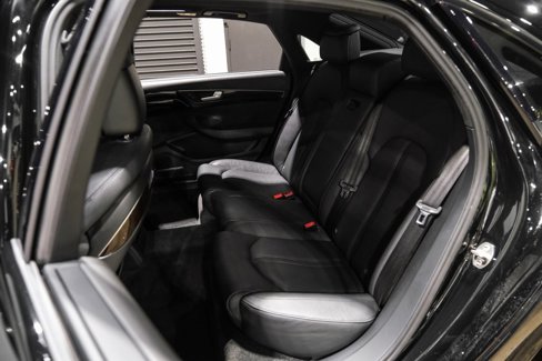 Used 2017 Audi A8 L 3.0T w/ Executive Package image 34