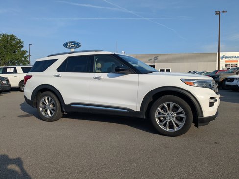 Used 2023 Ford Explorer Limited image 2