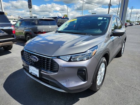 Used 2023 Ford Escape Active w/ Tech Pack #2 image 4