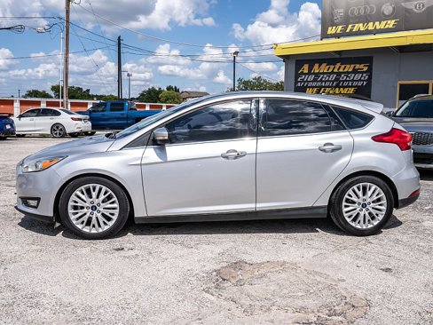 Used 2017 Ford Focus Titanium w/ Titanium Technology Package image 8