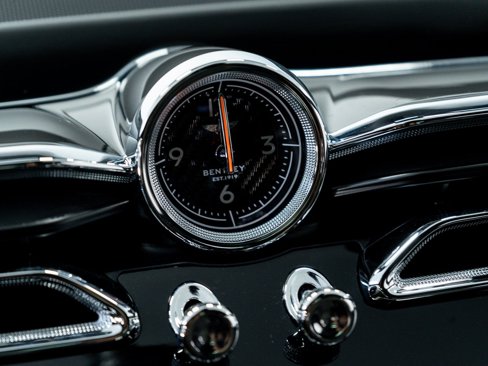 Certified 2024 Bentley Bentayga Extended Wheelbase image 39