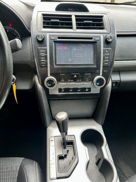 Used 2012 Toyota Camry SE image 5