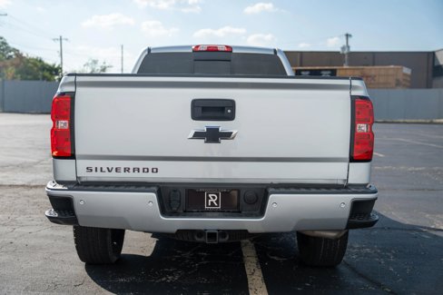 Used 2018 Chevrolet Silverado 1500 LT w/ Redline Edition image 10