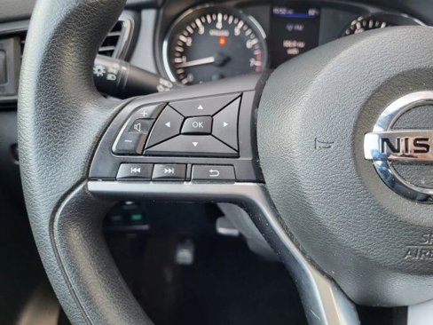 Used 2018 Nissan Rogue S image 7