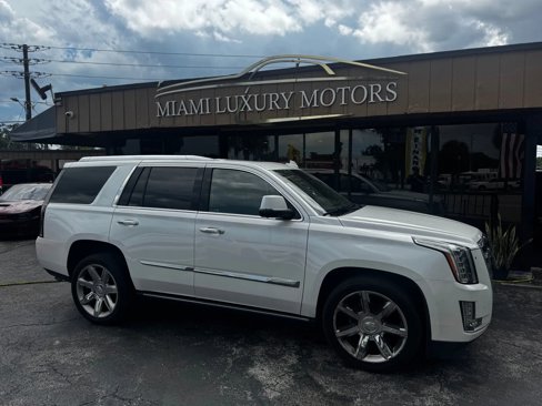 Used 2016 Cadillac Escalade Premium image 3