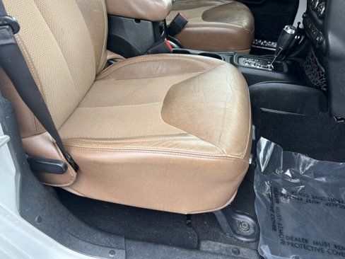 Used 2017 Jeep Wrangler 75th Anniversary image 31
