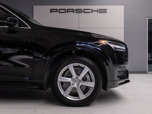 Used 2021 Volvo XC90 T6 Momentum image 11
