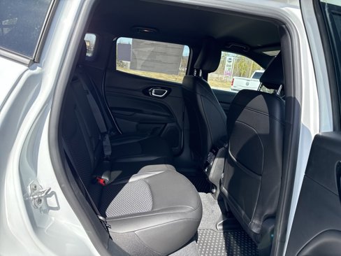 New 2025 Jeep Compass Latitude w/ Convenience Group image 12