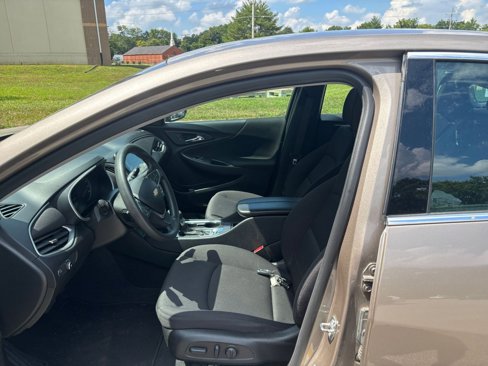 Used 2023 Chevrolet Malibu LT w/ Driver Confidence Package image 25