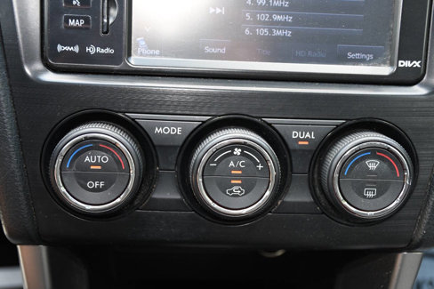 Used 2015 Subaru Forester 2.5i Touring w/ Eyesight & Navigation System image 35
