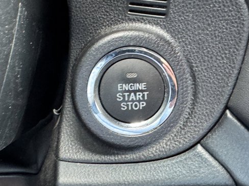 Used 2021 Subaru Outback Limited image 27
